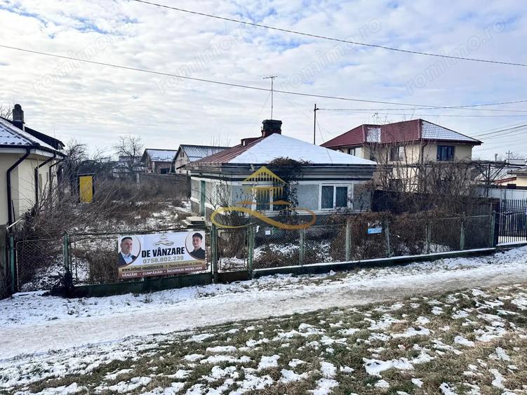 Teren de 3400 mp, în Livezi