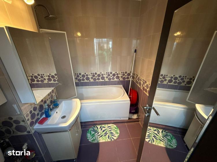 Apartament cu 3 camere decomandat în Decebal