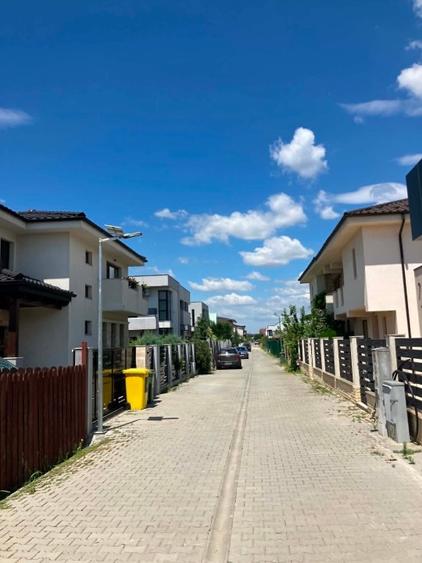 Teren Construcții intravilan de 632 mp, în Odăile