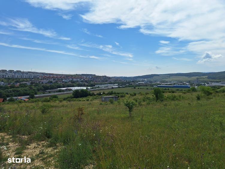 Teren de 5800 mp, în Baciu