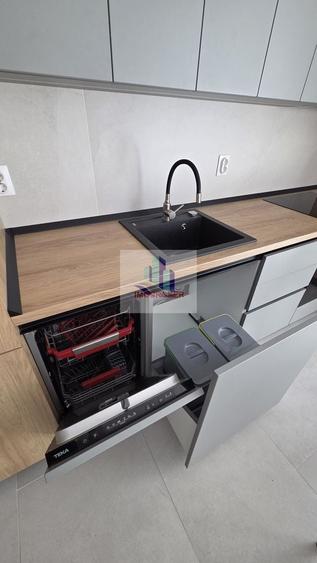 Apartament cu 2 camere semidecomandat, mobilat în Florești