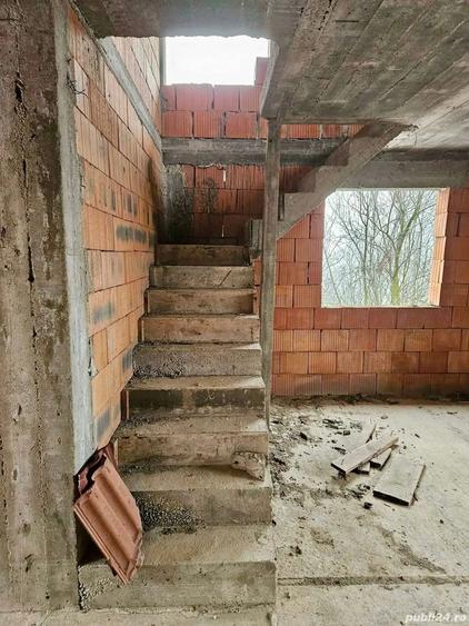 Casă în Ionești