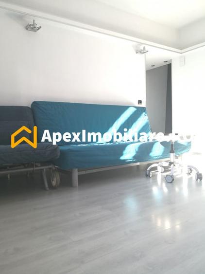 Apartament cu 3 camere decomandat în Gara de Nord