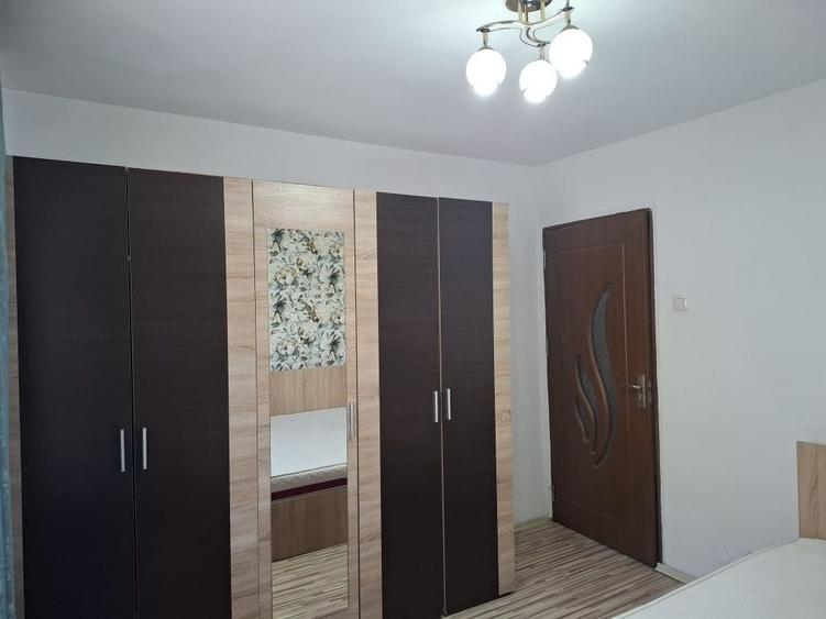 Apartament cu 2 camere decomandat în 1 Mai