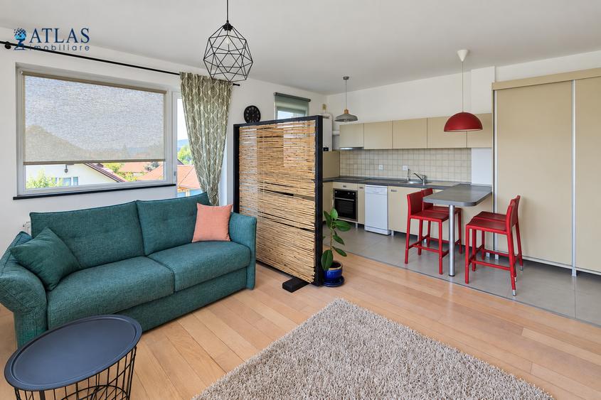 Apartament cu 3 camere decomandat în Bartolomeu