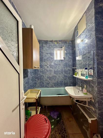 Apartament cu 3 camere decomandat în Alexandru cel Bun