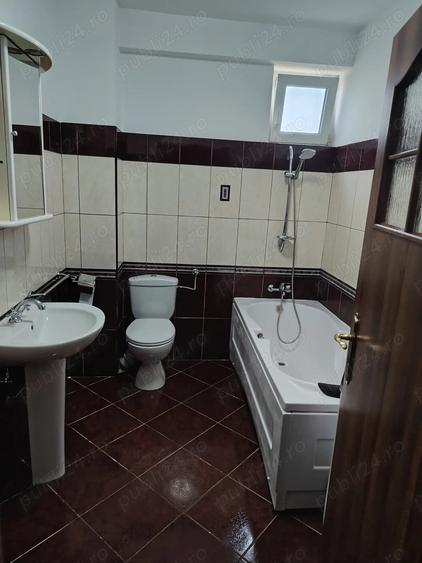 Apartament cu 2 camere decomandat în Semicentral