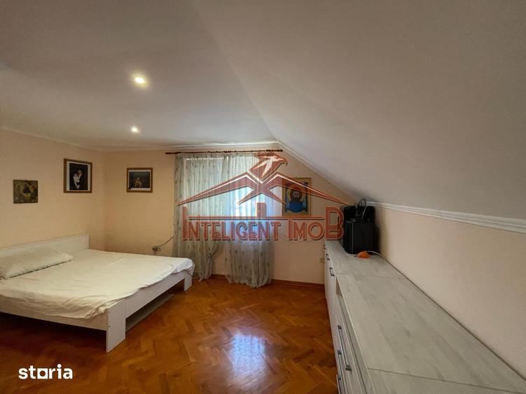 Casă cu 5 camere decomandat cu Teren 900 Mp în Mândra