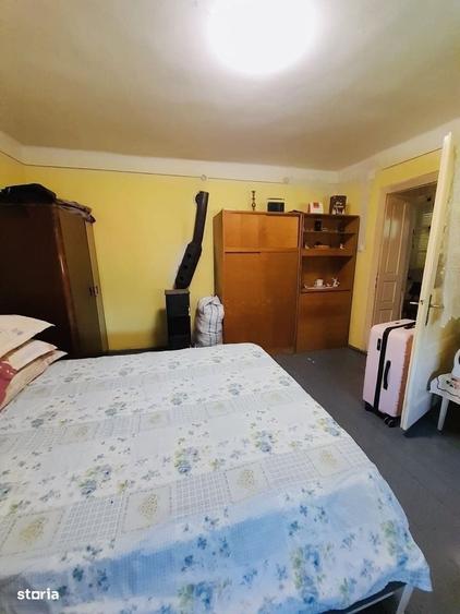 Casă cu 2 camere cu Teren 2870 Mp în Sântandrei
