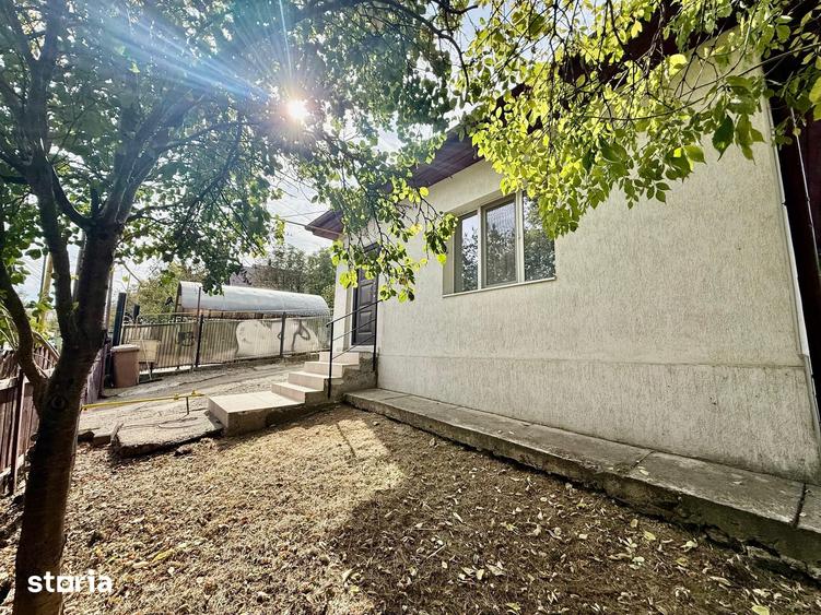 Casă cu 3 camere decomandat cu Teren 200 Mp în Copou