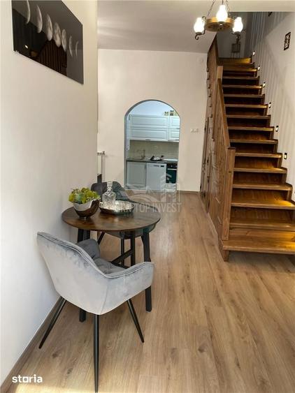 Apartament cu 4 camere decomandat în Calea Dumbrăvii