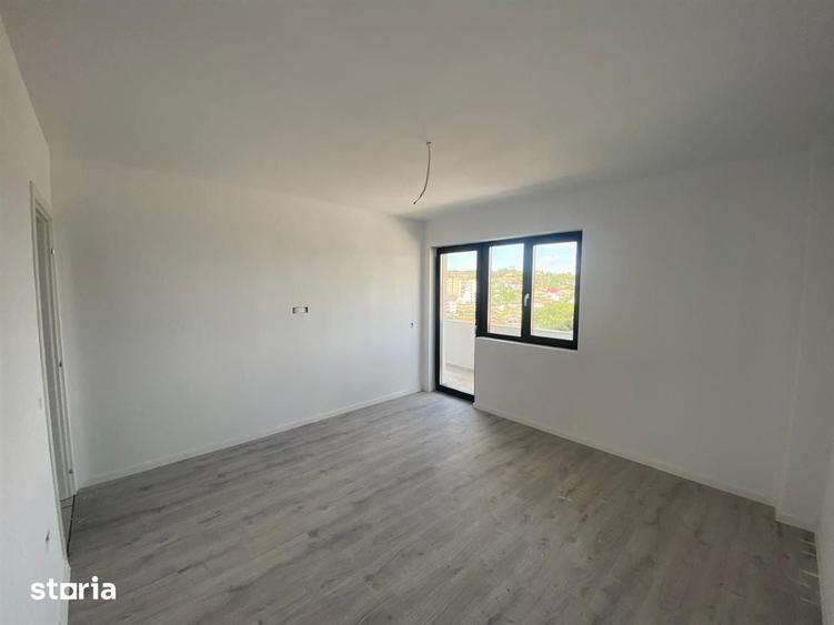 Garsonieră decomandată în Ciurea