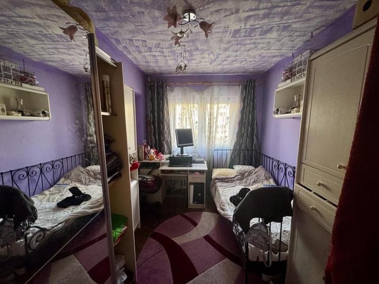 Apartament cu 3 camere decomandat în Ultracentral