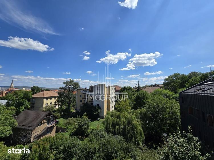 Apartament cu 4 camere în Central
