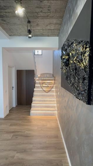 Duplex cu 5 camere cu Canalizare în Năvodari