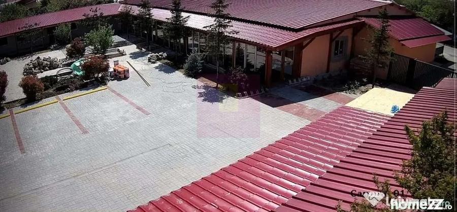 Casă cu 7 camere cu Teren 6000 Mp în Teișori