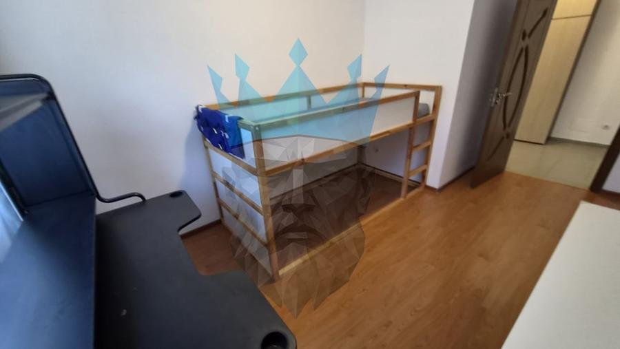 Apartament cu 3 camere decomandat, mobilat în Sisești