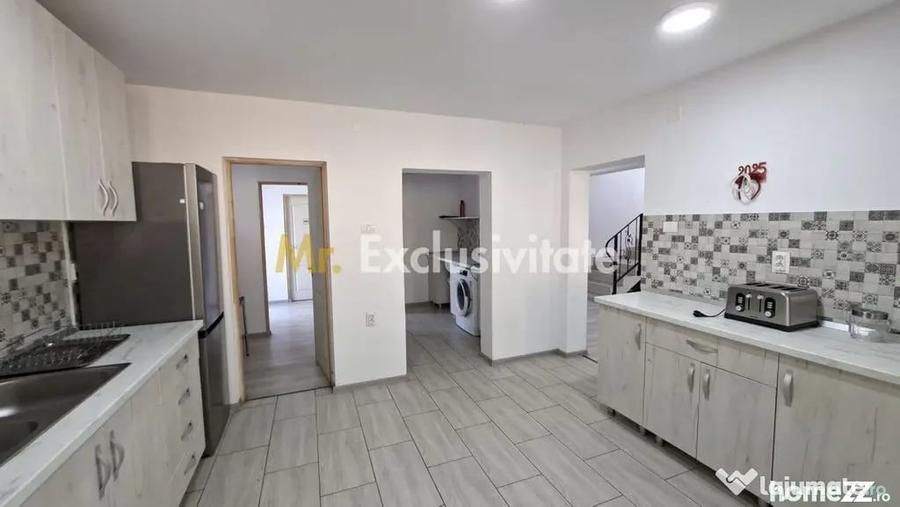 Casă cu 7 camere cu Teren 1200 Mp în Budeasa