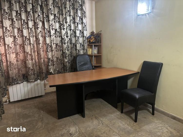 Casă cu 6 camere cu Teren 1000 Mp în Central