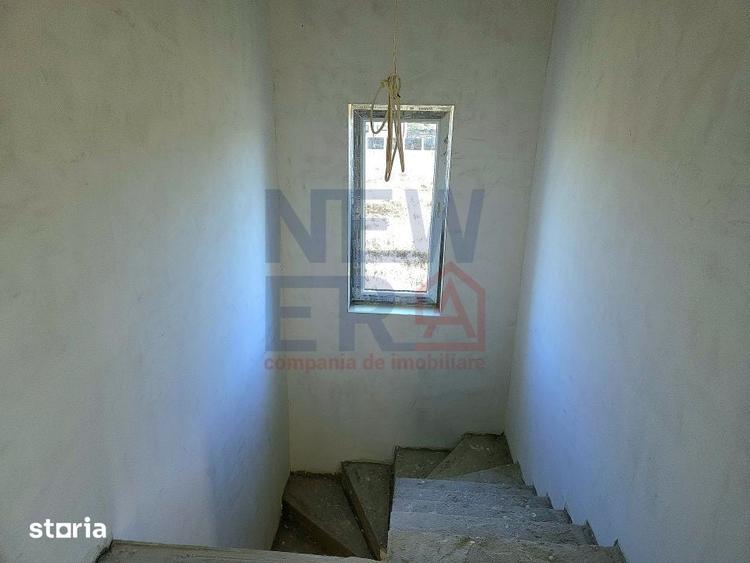 Casă cu 5 camere cu Teren 354 Mp în Crevedia