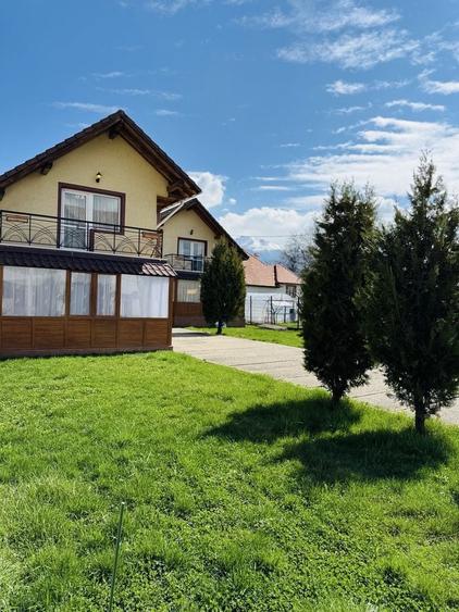 Casă cu 4 camere în Bran