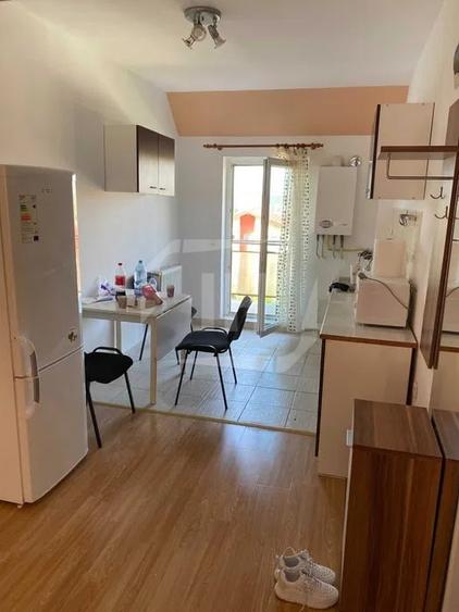 Apartament cu 2 camere semidecomandat, mobilat în Mănăștur