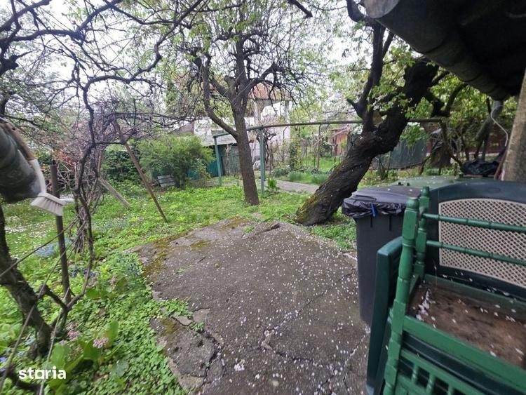 Casă cu 3 camere cu Teren 427 Mp în Central