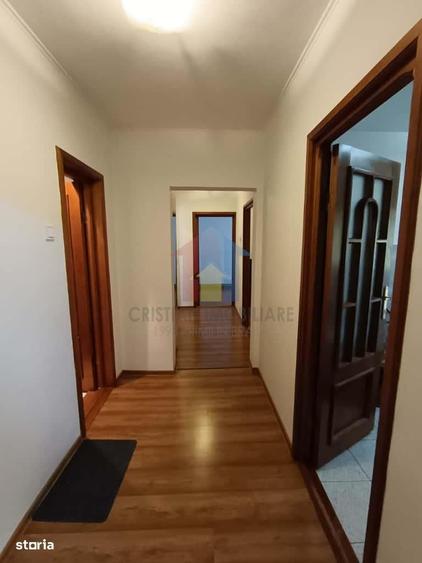 Apartament cu 3 camere decomandat în Gării
