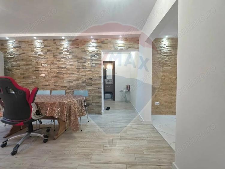 Apartament cu 3 camere decomandat în Nord
