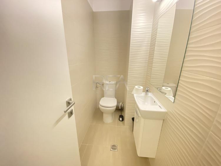 Apartament cu 3 camere decomandat, mobilat în Parcul Carol