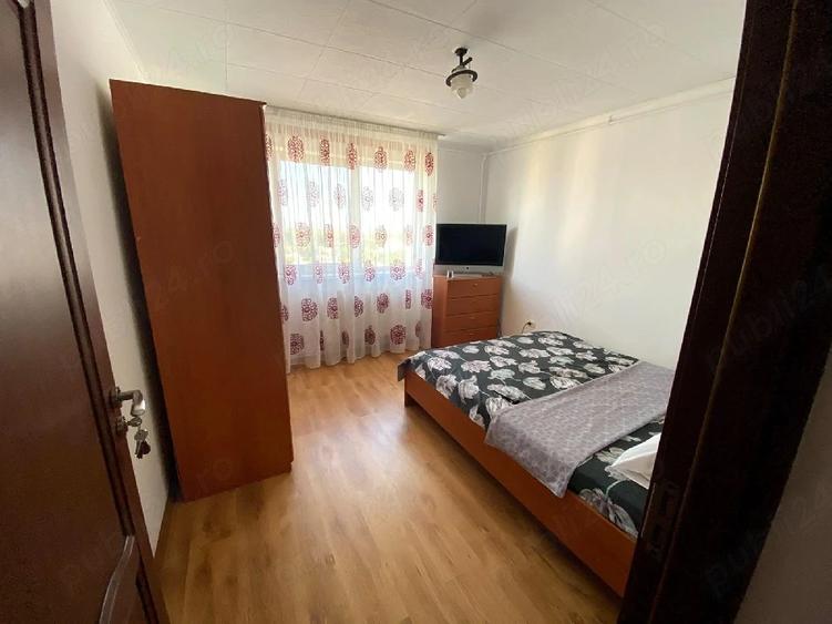 Apartament cu 2 camere decomandat în Republicii