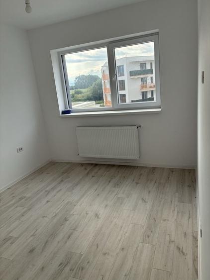 Apartament cu 2 camere decomandat în Sânpetru