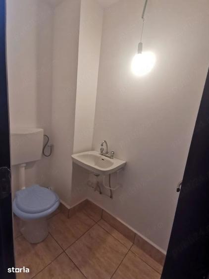 Apartament cu 3 camere decomandat în Rahova
