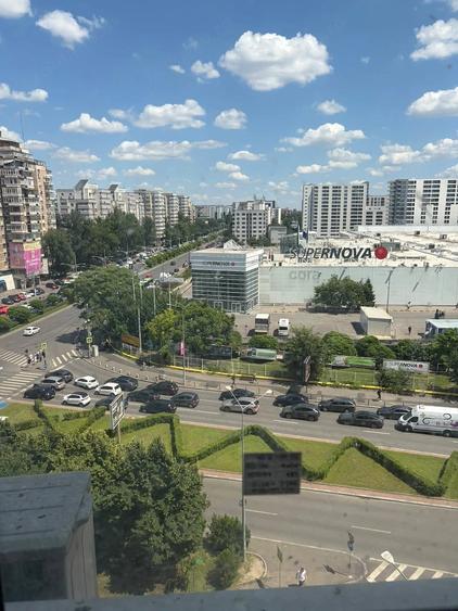 Apartament cu 4 camere decomandat în Lujerului