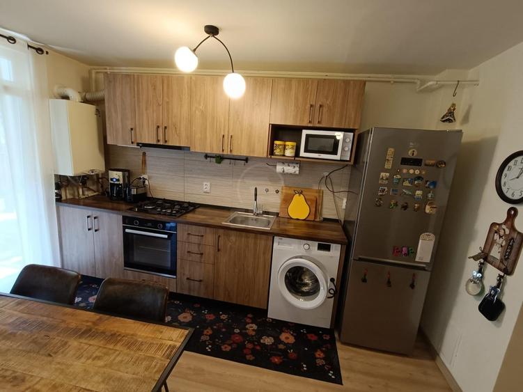 Apartament cu 2 camere semidecomandat în Florești