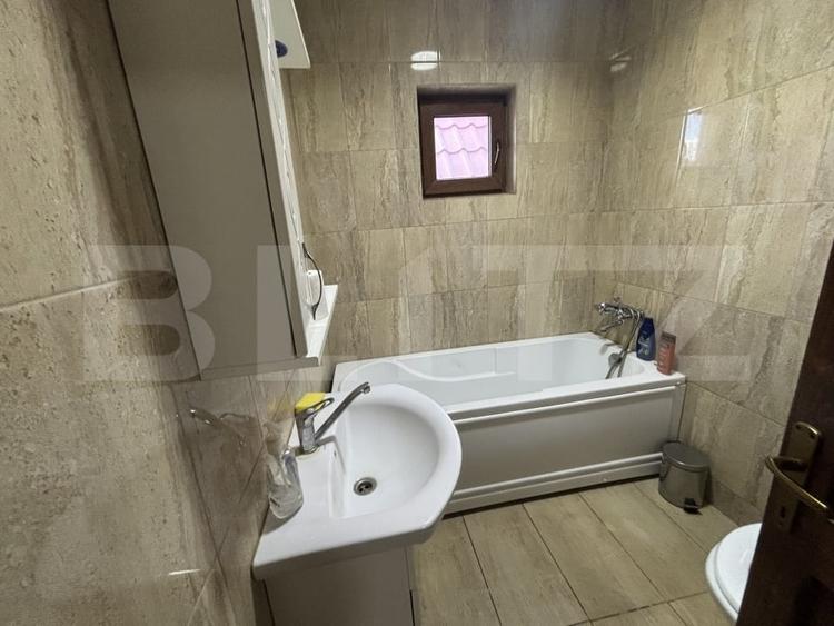 Casă individuală cu 4 camere cu Canalizare în Jibou