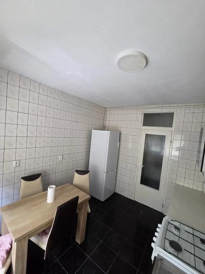 Apartament cu 2 camere decomandat în Govândari