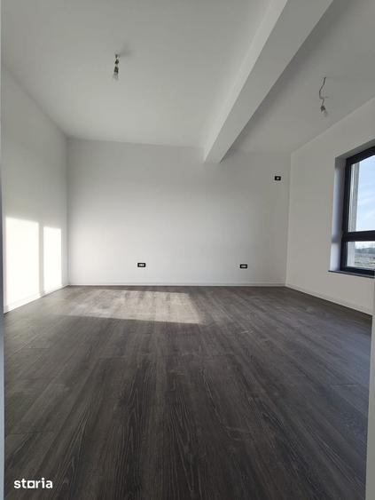 Casă cu 4 camere cu Teren 500 Mp în Tărtășești