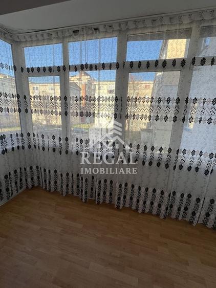 Apartament 4 camere de vânzare – Micro 5 | Etaj 1 | 80 mp - 2