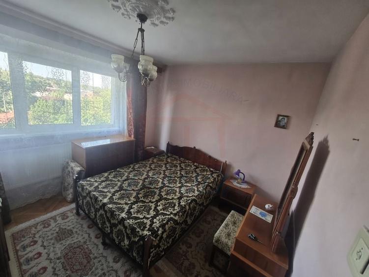 Apartament cu 2 camere decomandat în Mazepa 2