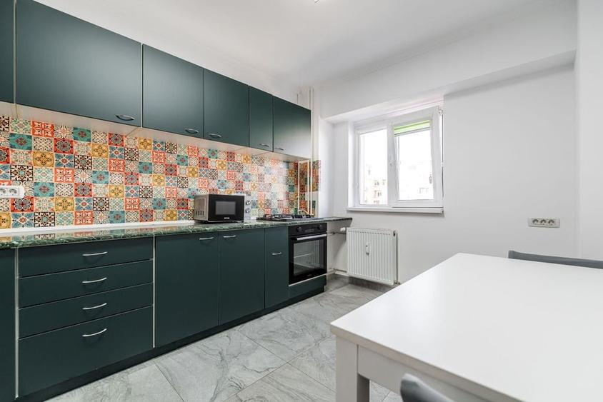 Apartament cu 2 camere semidecomandat în Aurel Vlaicu