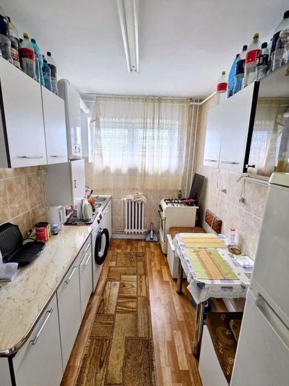Apartament cu 2 camere decomandat în Florești