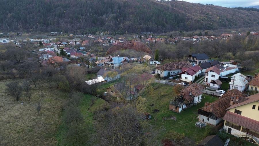 Casă individuală cu 2 camere cu Teren 647 Mp în Lerești