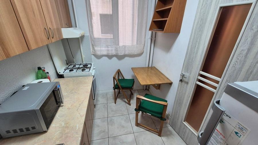 Apartament cu 2 camere semidecomandat, mobilat în Iancului