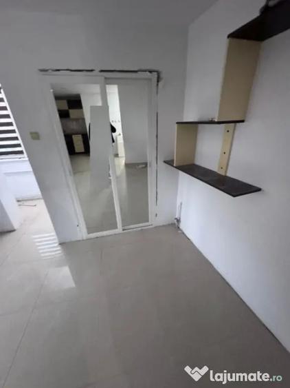 Apartament 2 camere, compartimentare pe doua niveluri, in zo - 8