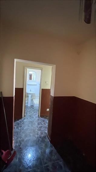Apartament cu 4 camere decomandat în Cetate