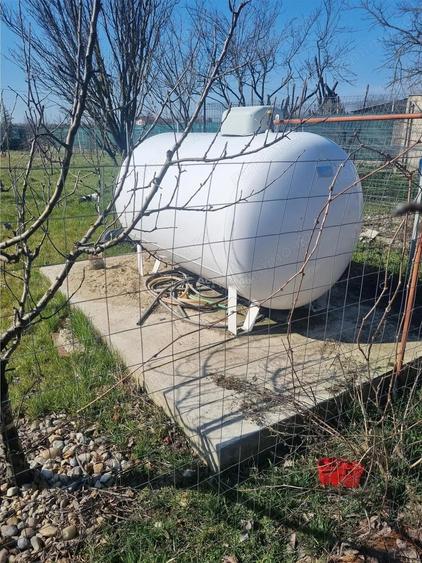 Casă cu Teren 1694 Mp în Nanov