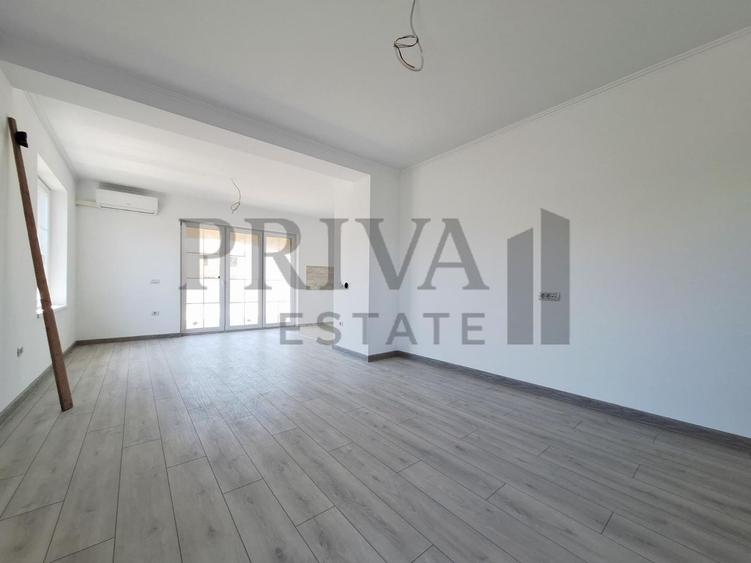 Duplex cu 3 camere cu Canalizare în Urseni