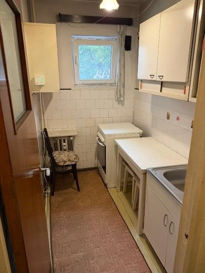 Apartament cu 2 camere semidecomandat în Berceni