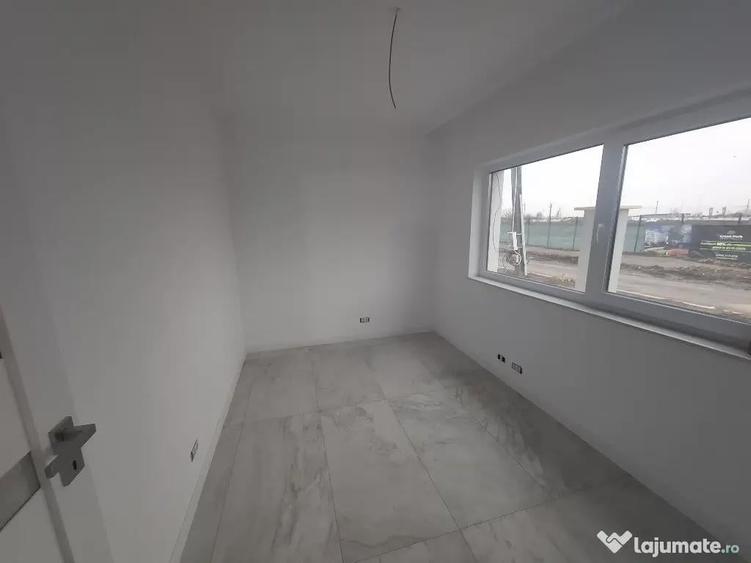 Casă cu 5 camere cu Teren 40 Mp în Gai